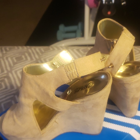 Wedges! - Picture 2 of 3